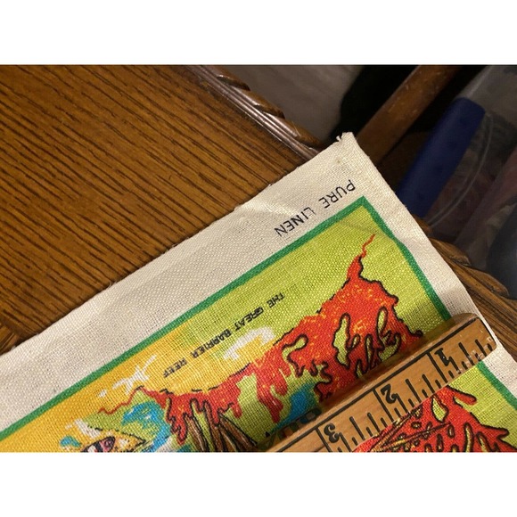 Vintage Linen Souvenir Towel Scenic Queensland Great Barrier Reef Made In Poland - Picture 9 of 12